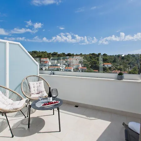 Apartment Juric 1 *