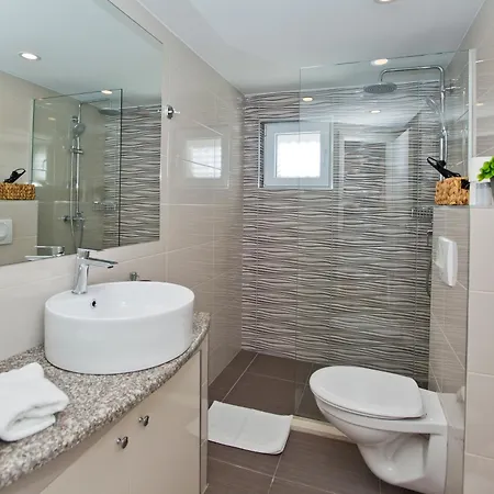 Juric 1 Apartment