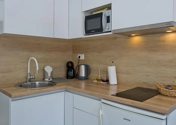 アパート Juric 1