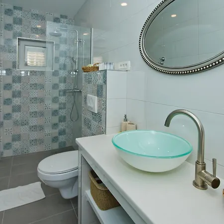 Juric 1 Апартаменти